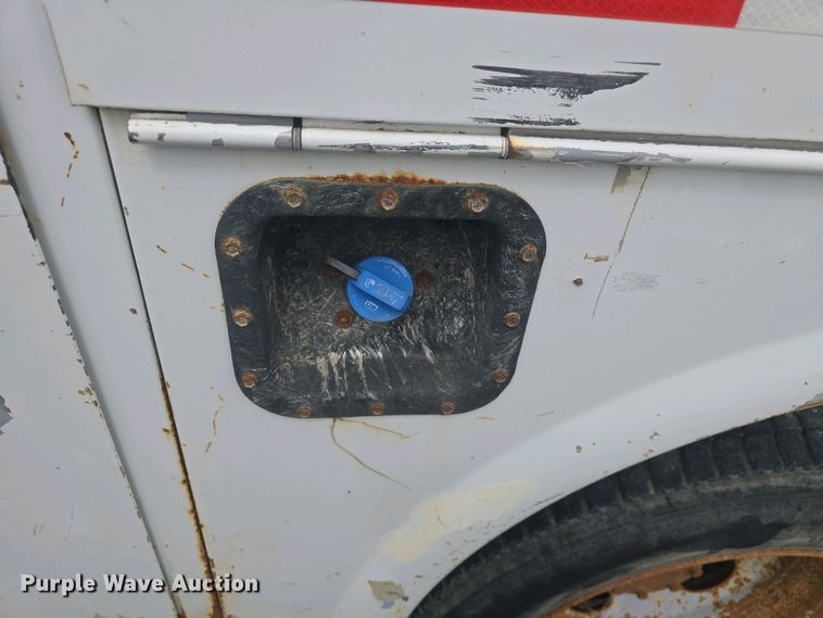 image for item DO7894 2012 Ford F450 Super Duty SuperCab utility / service truck