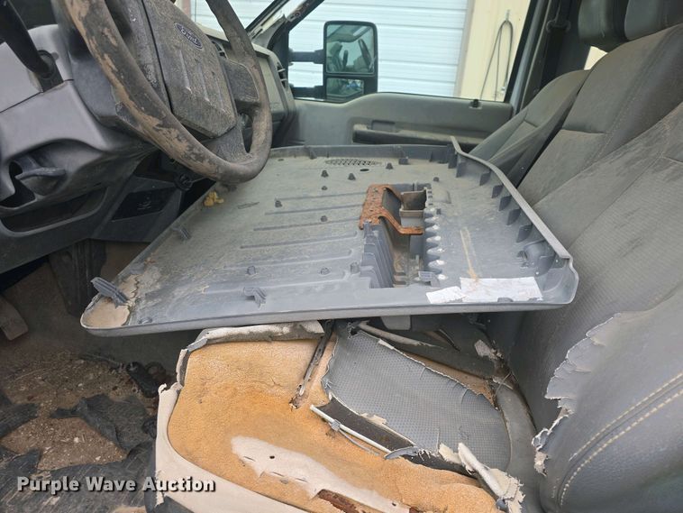 image for item DO7894 2012 Ford F450 Super Duty SuperCab utility / service truck