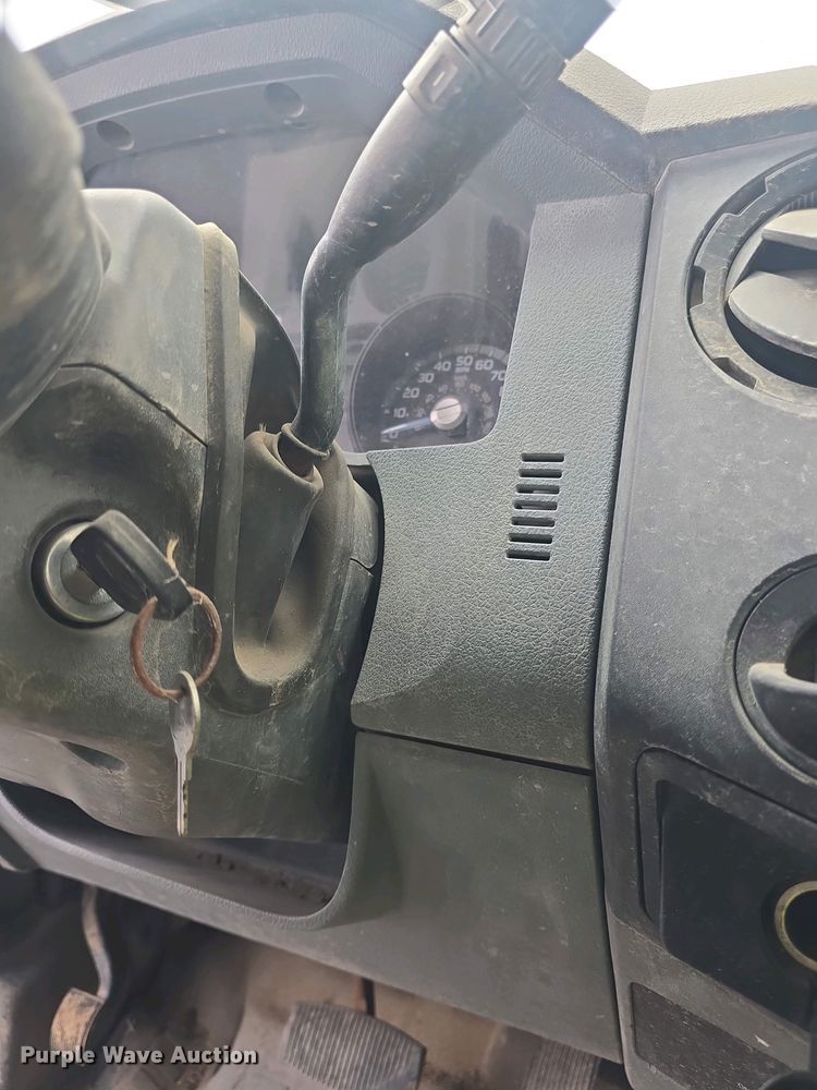 image for item DO7894 2012 Ford F450 Super Duty SuperCab utility / service truck