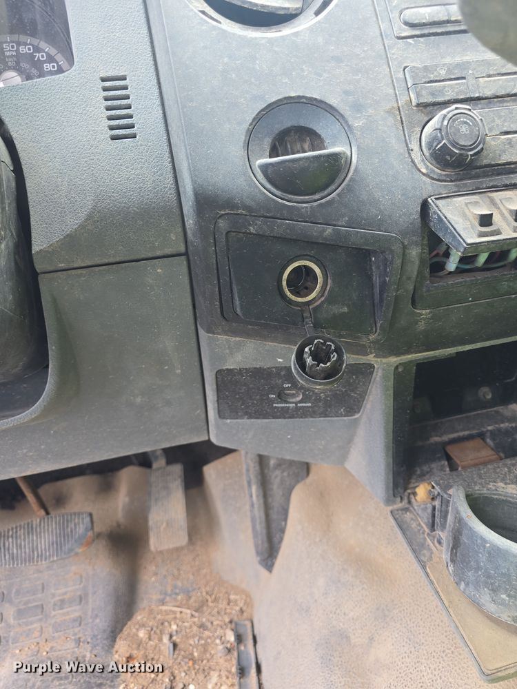 image for item DO7894 2012 Ford F450 Super Duty SuperCab utility / service truck