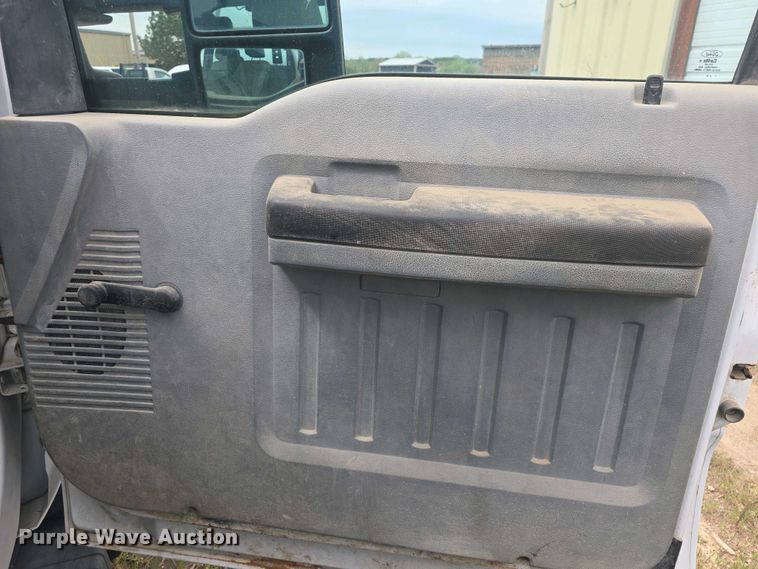 image for item DO7894 2012 Ford F450 Super Duty SuperCab utility / service truck