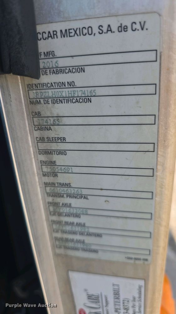 image for item DO7901 2017 Peterbilt 320 refuse truck