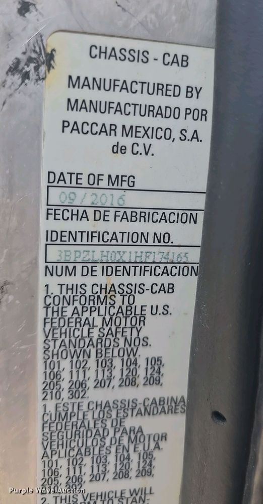 image for item DO7901 2017 Peterbilt 320 refuse truck