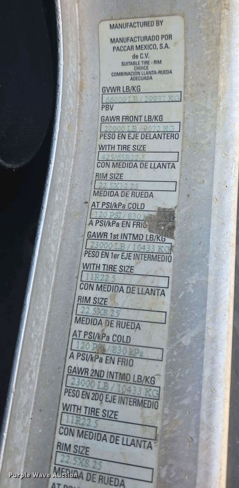 image for item DO7901 2017 Peterbilt 320 refuse truck