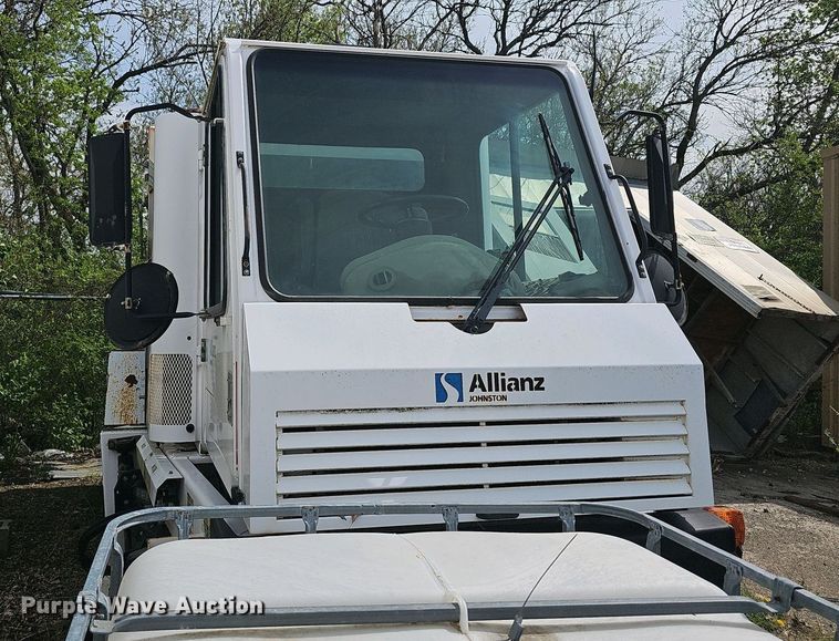 image for item DO7903 2008 Allianz Johnston street sweeper