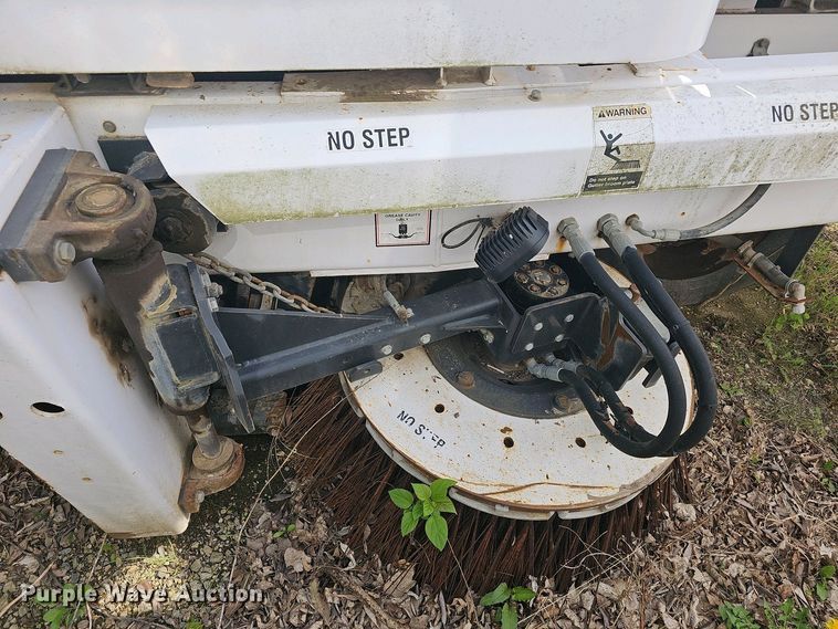 image for item DO7903 2008 Allianz Johnston street sweeper