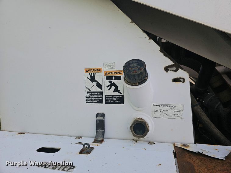 image for item DO7903 2008 Allianz Johnston street sweeper