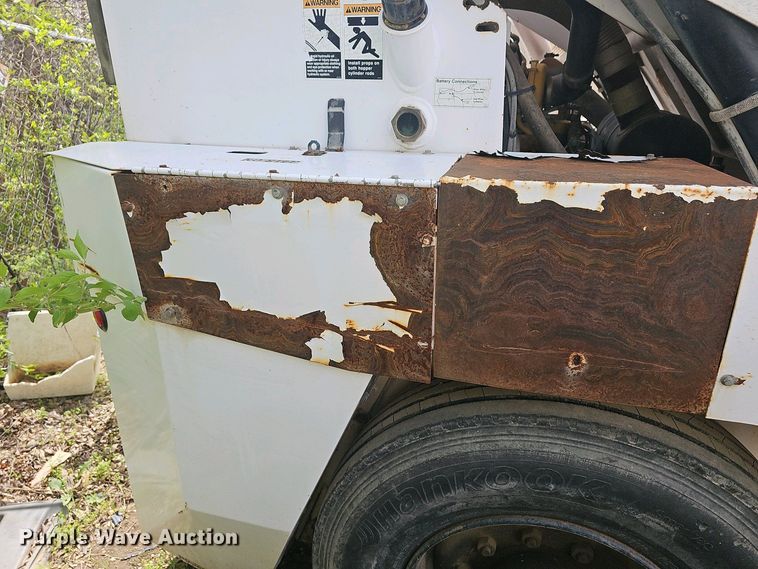 image for item DO7903 2008 Allianz Johnston street sweeper