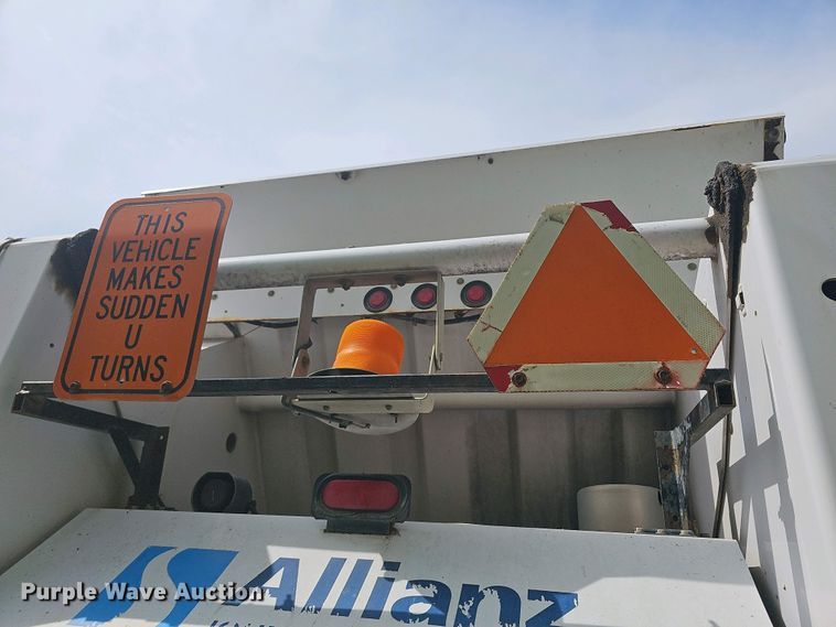 image for item DO7903 2008 Allianz Johnston street sweeper