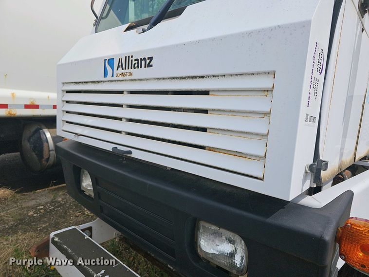 image for item DO7903 2008 Allianz Johnston street sweeper