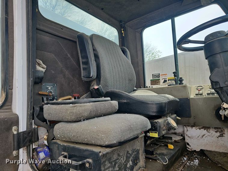 image for item DO7903 2008 Allianz Johnston street sweeper