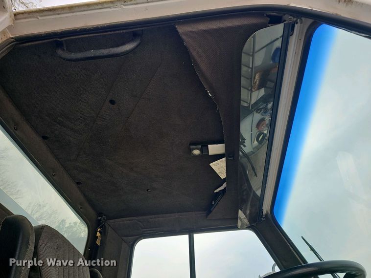 image for item DO7903 2008 Allianz Johnston street sweeper