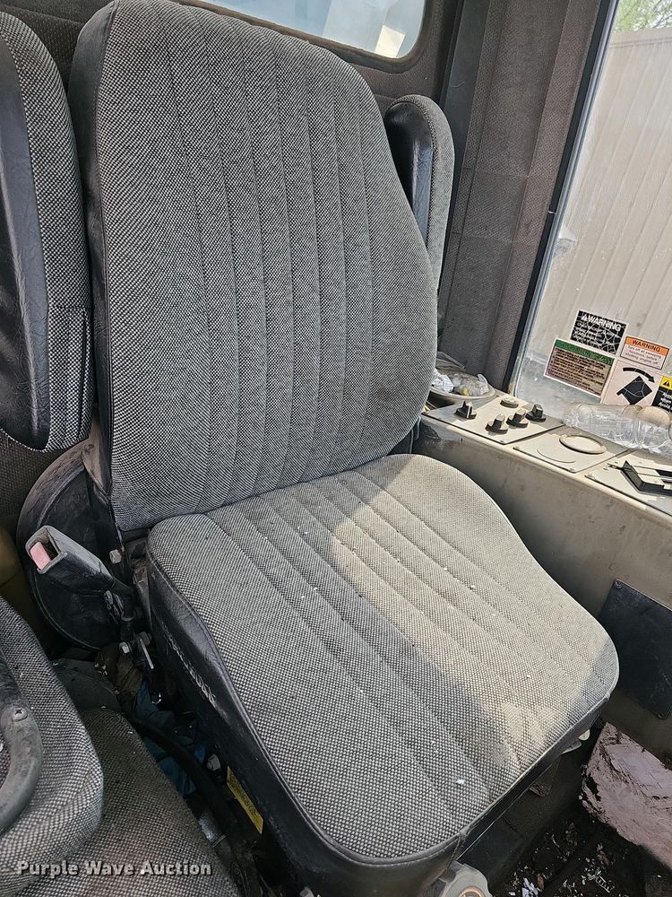 image for item DO7903 2008 Allianz Johnston street sweeper