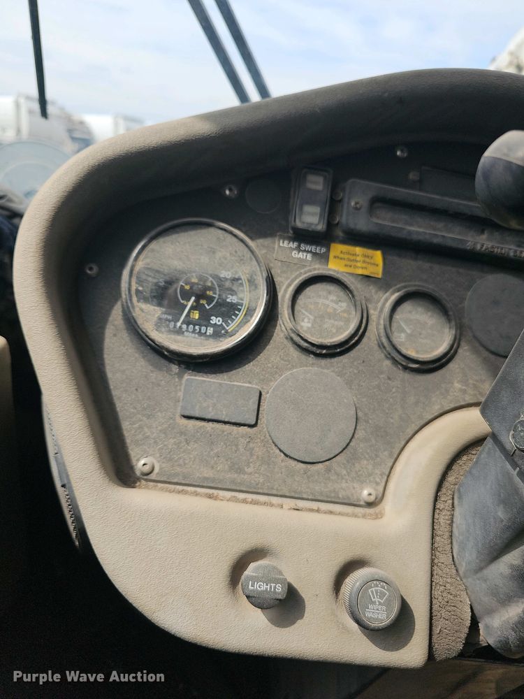 image for item DO7903 2008 Allianz Johnston street sweeper