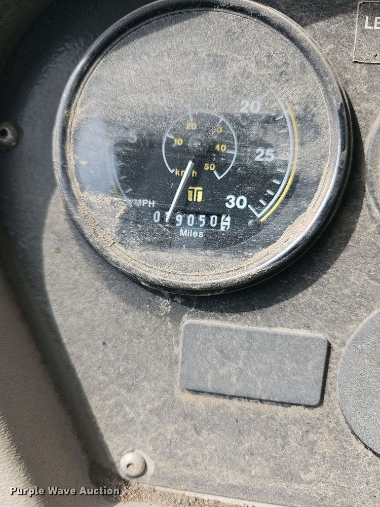 image for item DO7903 2008 Allianz Johnston street sweeper