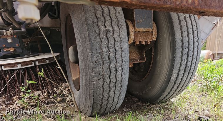 image for item DO7903 2008 Allianz Johnston street sweeper