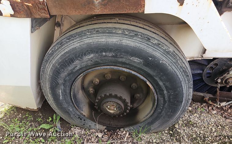 image for item DO7903 2008 Allianz Johnston street sweeper