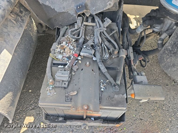 image for item DO7904 2016 Mack LEU633 refuse truck