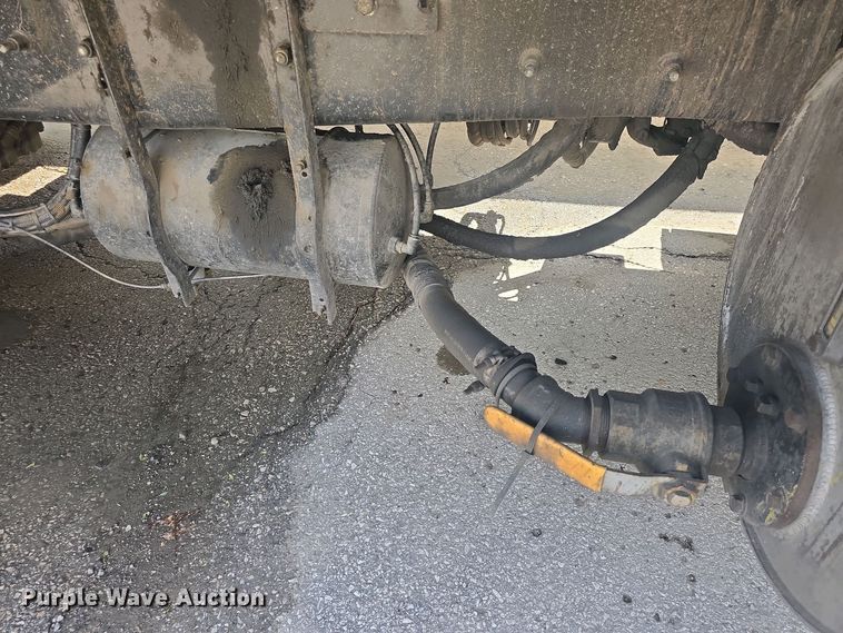 image for item DO7904 2016 Mack LEU633 refuse truck