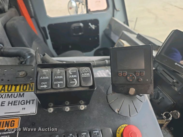 image for item DO7904 2016 Mack LEU633 refuse truck