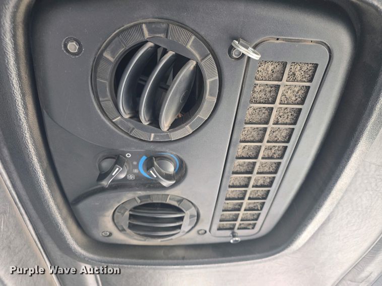 image for item DO7904 2016 Mack LEU633 refuse truck