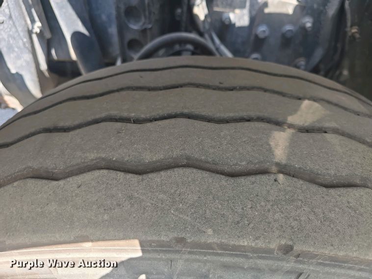 image for item DO7904 2016 Mack LEU633 refuse truck