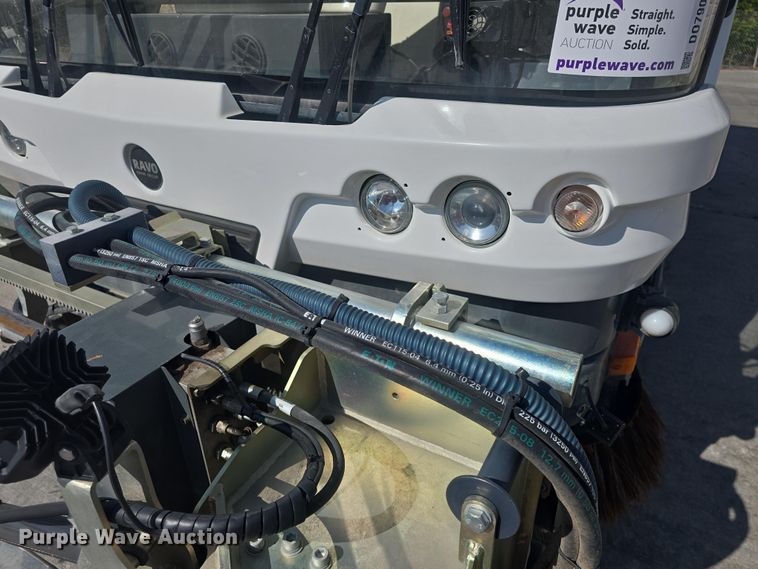 image for item DO7905 2014 Ravo B.V. Ravo 5 Series 540 street sweeper