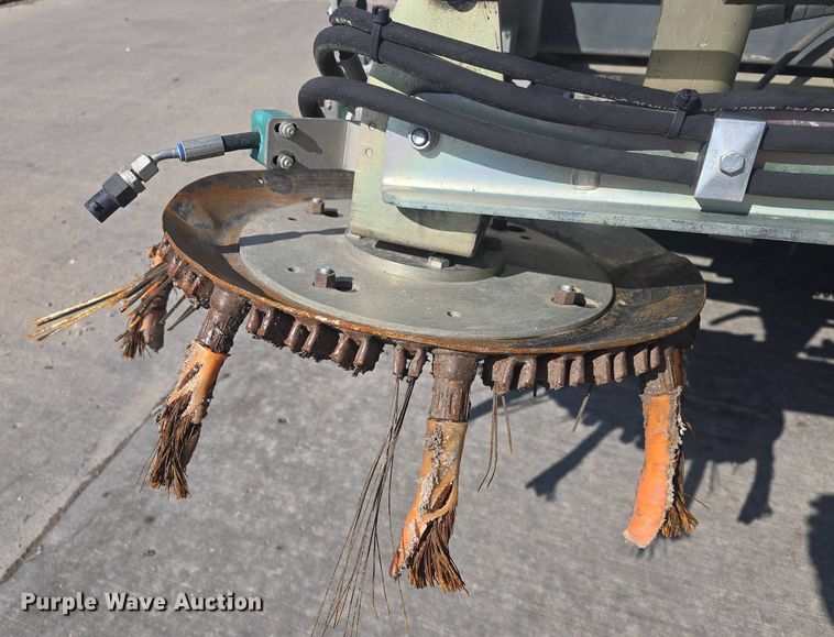 image for item DO7905 2014 Ravo B.V. Ravo 5 Series 540 street sweeper