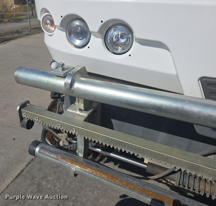 image for item DO7905 2014 Ravo B.V. Ravo 5 Series 540 street sweeper