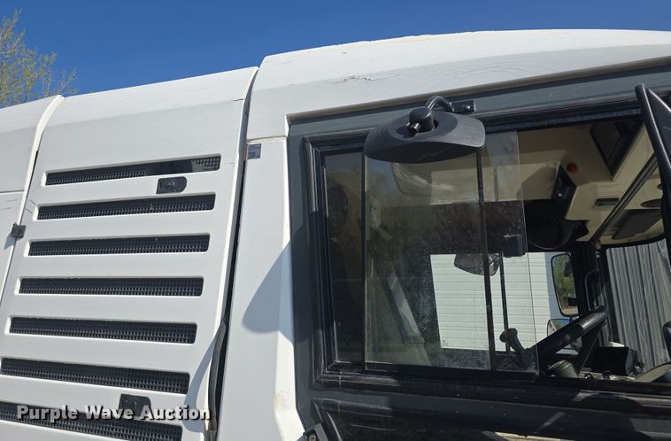 image for item DO7905 2014 Ravo B.V. Ravo 5 Series 540 street sweeper