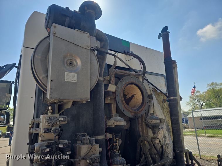 image for item DO7905 2014 Ravo B.V. Ravo 5 Series 540 street sweeper