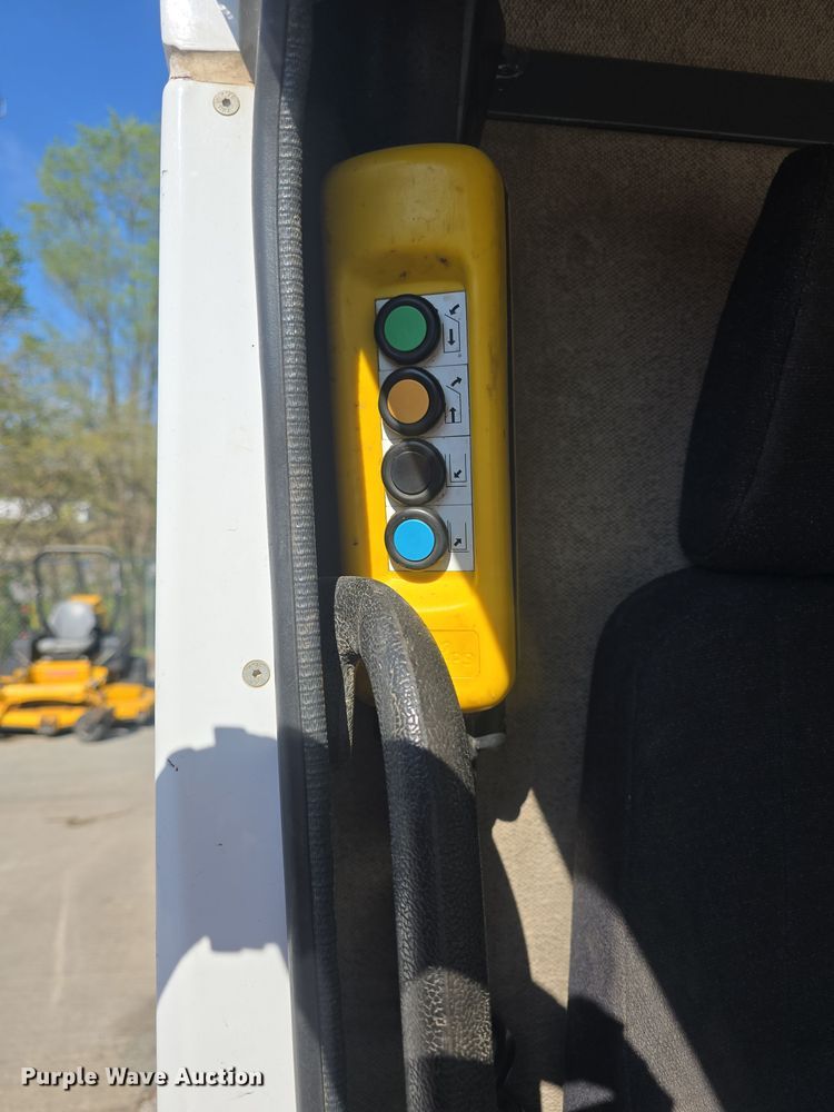 image for item DO7905 2014 Ravo B.V. Ravo 5 Series 540 street sweeper