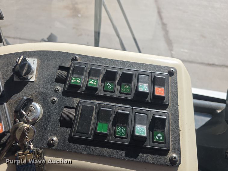 image for item DO7905 2014 Ravo B.V. Ravo 5 Series 540 street sweeper