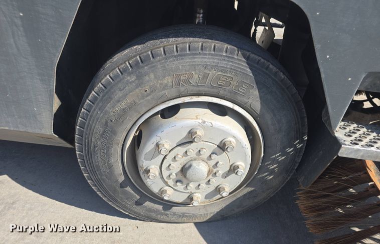 image for item DO7905 2014 Ravo B.V. Ravo 5 Series 540 street sweeper