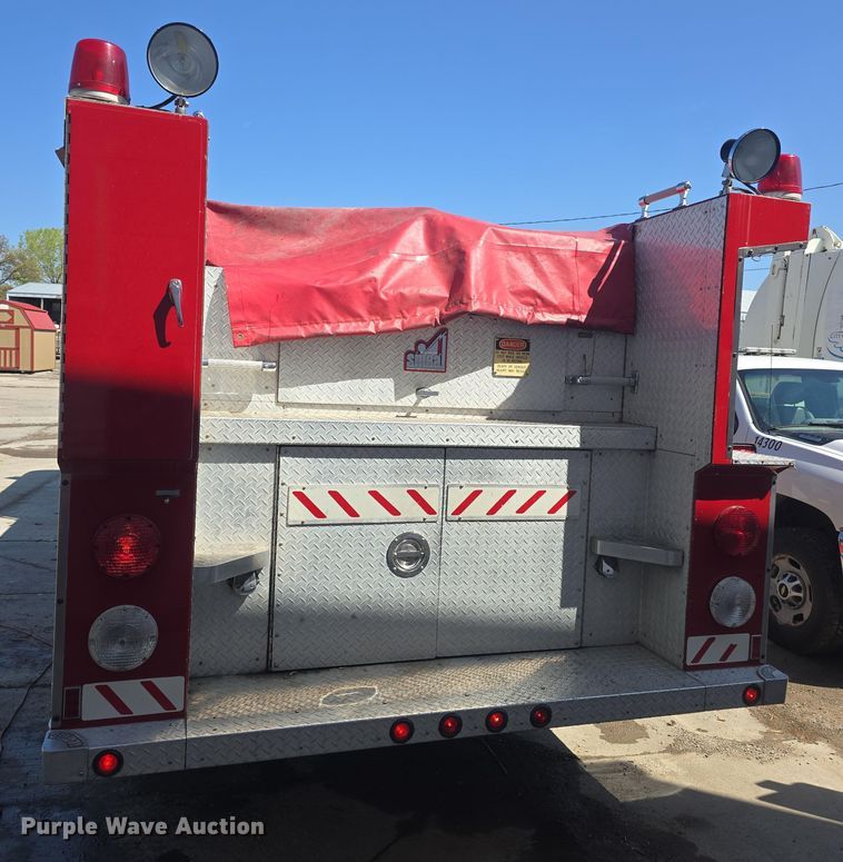 image for item DO7907 1993 HME pumper fire truck