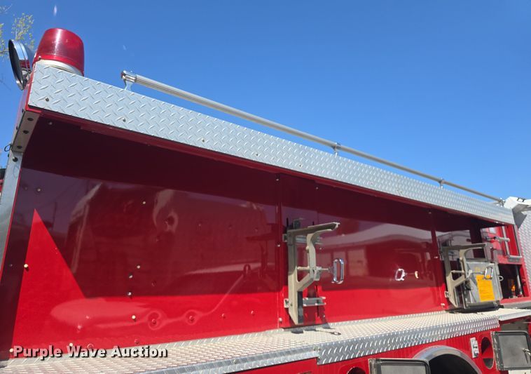 image for item DO7907 1993 HME pumper fire truck