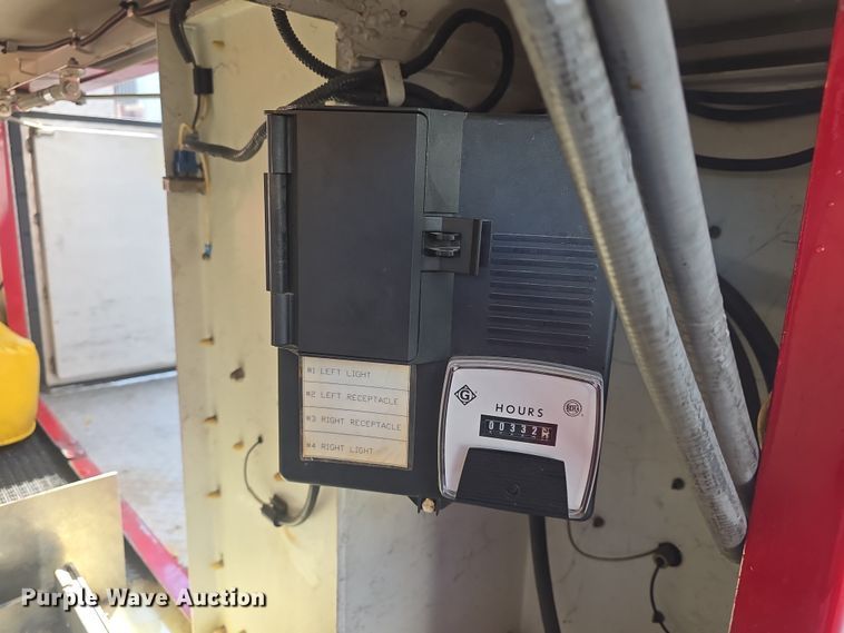 image for item DO7907 1993 HME pumper fire truck