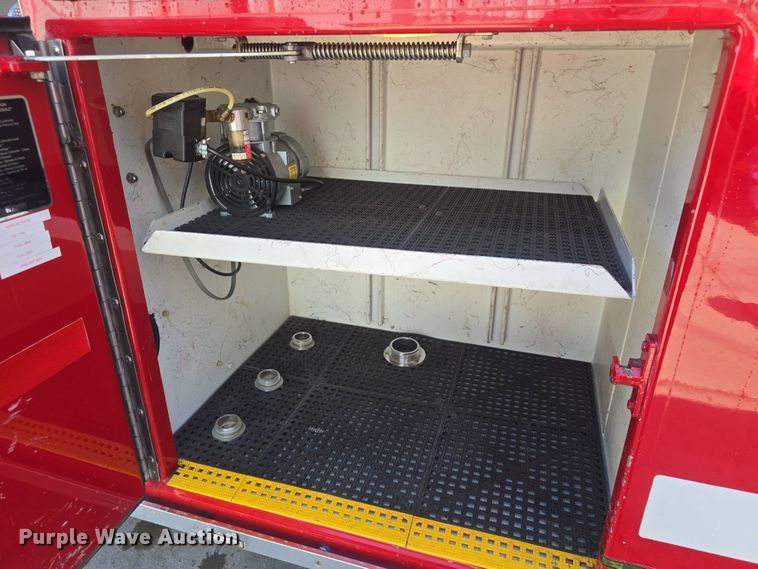 image for item DO7907 1993 HME pumper fire truck