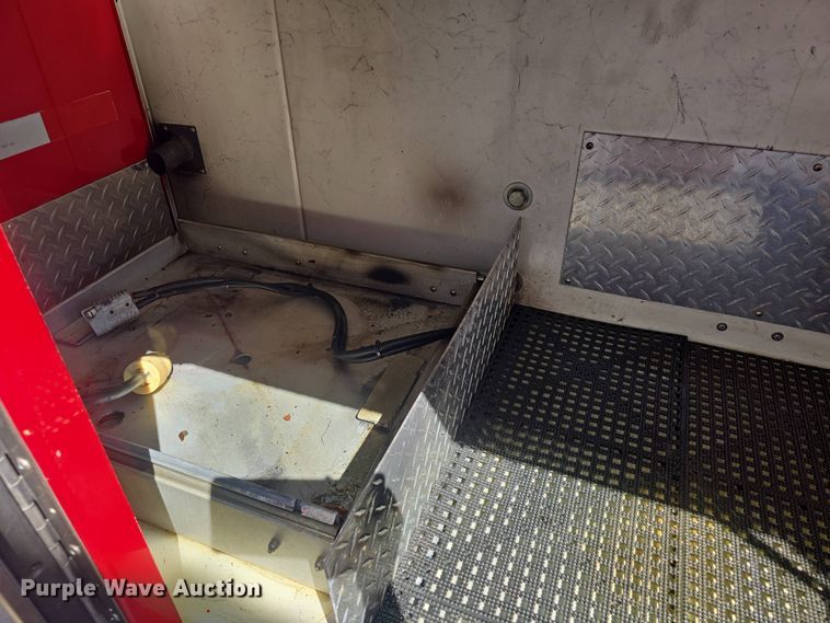 image for item DO7907 1993 HME pumper fire truck