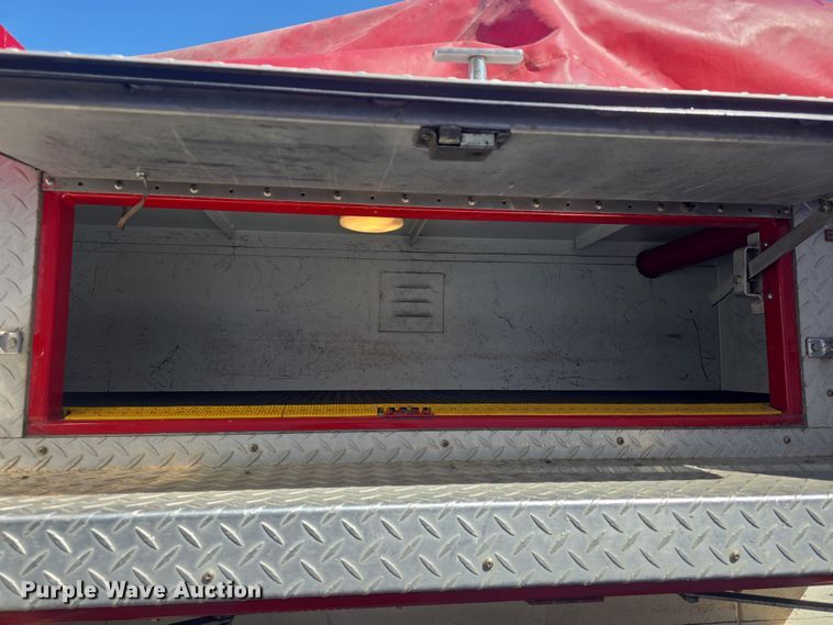 image for item DO7907 1993 HME pumper fire truck