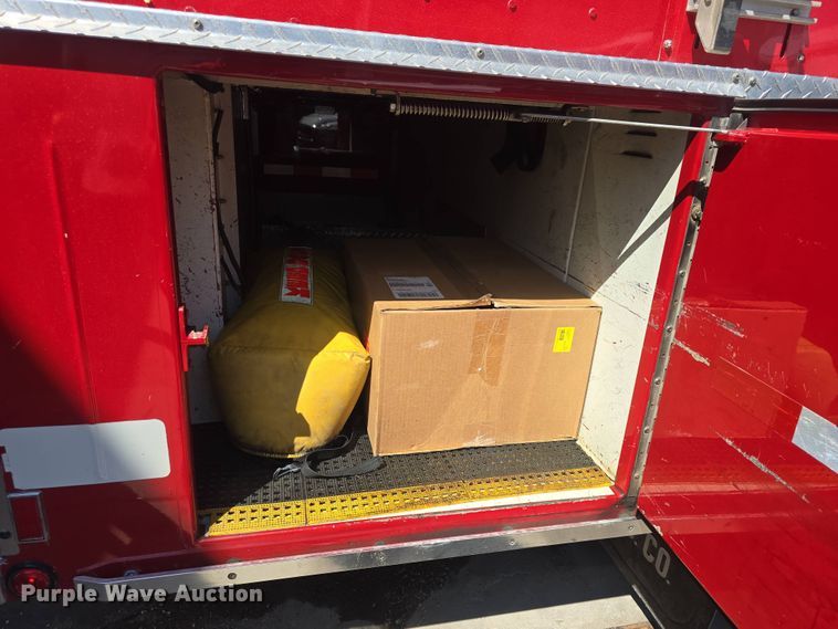 image for item DO7907 1993 HME pumper fire truck