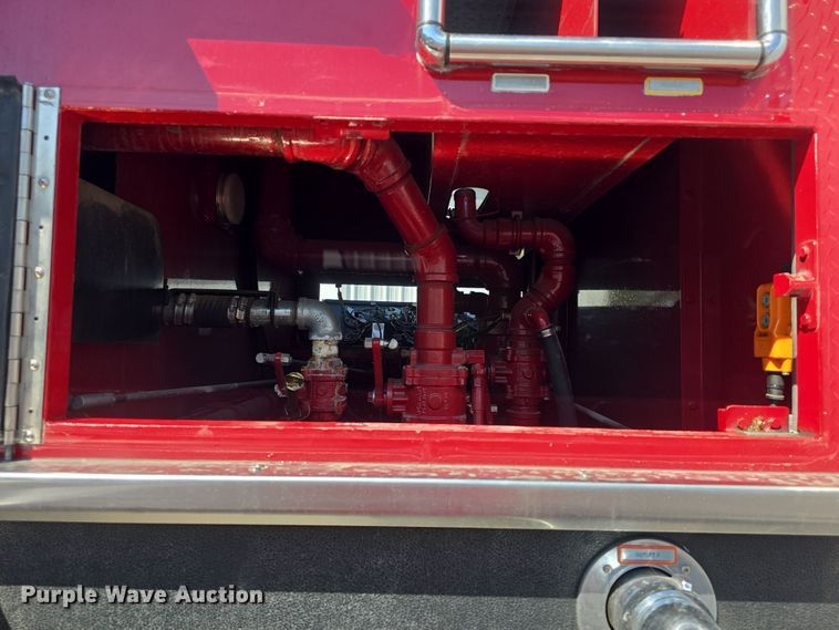 image for item DO7907 1993 HME pumper fire truck