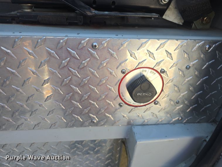 image for item DO7907 1993 HME pumper fire truck