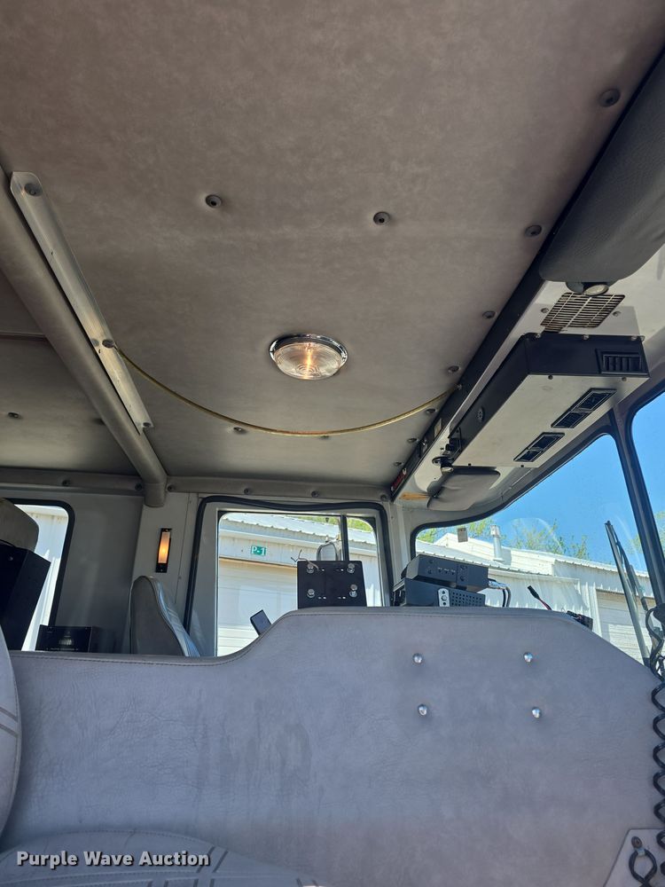 image for item DO7907 1993 HME pumper fire truck