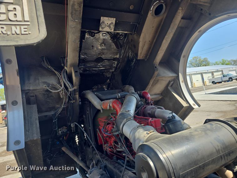 image for item DO7907 1993 HME pumper fire truck