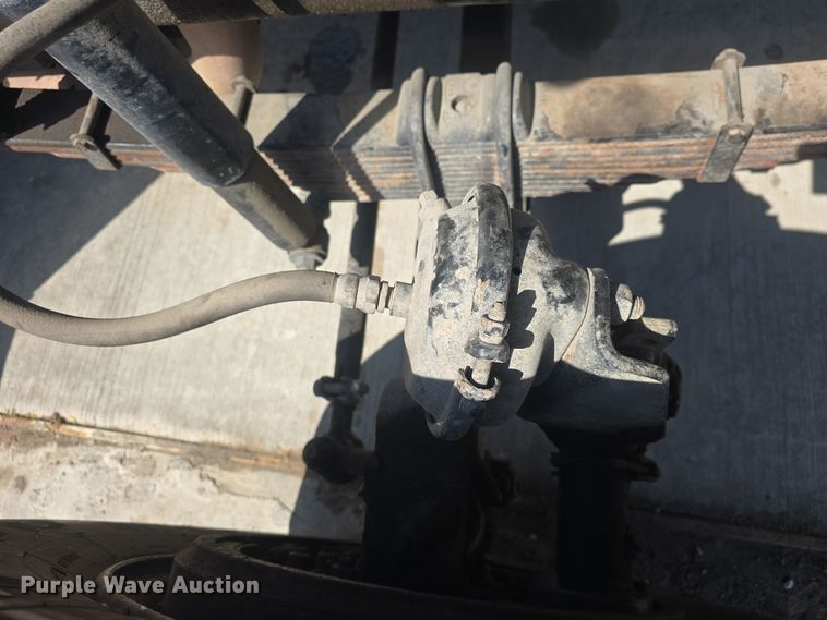 image for item DO7907 1993 HME pumper fire truck