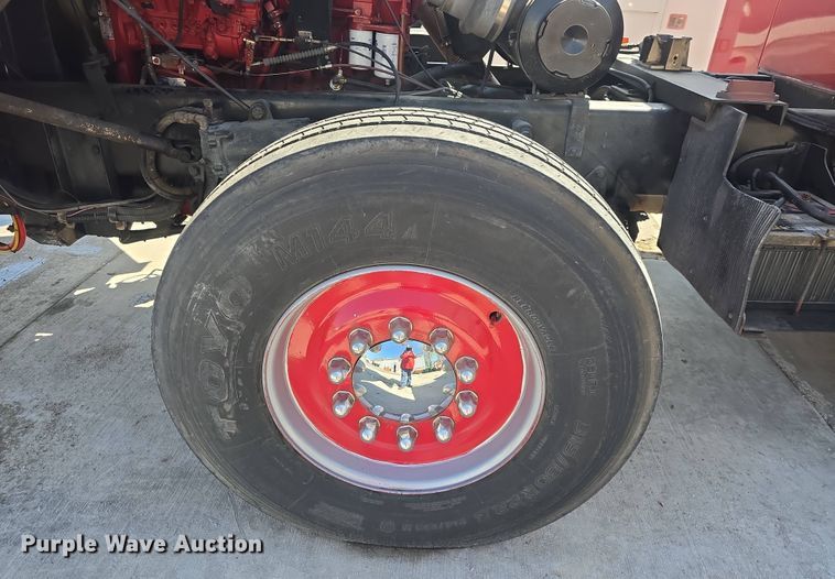 image for item DO7907 1993 HME pumper fire truck