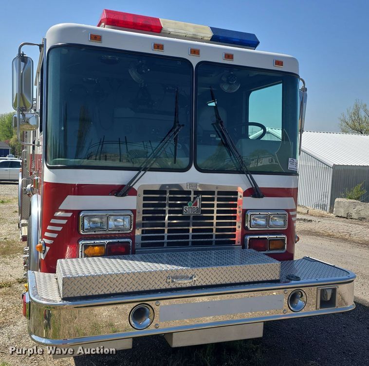 image for item DO7909 2002 HME pumper fire truck
