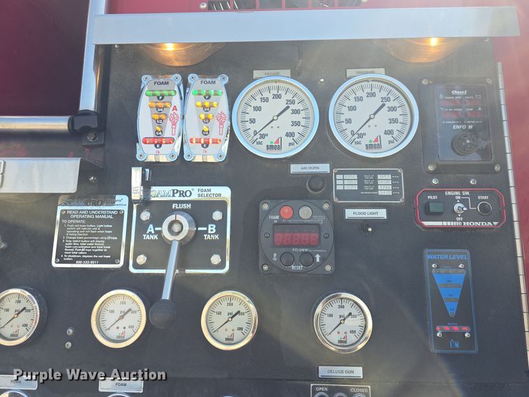 image for item DO7909 2002 HME pumper fire truck