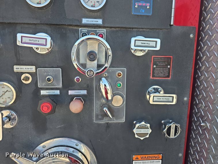 image for item DO7909 2002 HME pumper fire truck